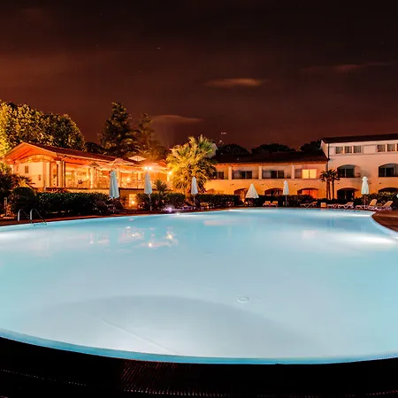 Monastero & ホテル 4*