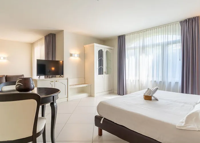 Hotel Monastero & 4*