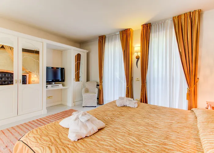 Hotel Monastero &