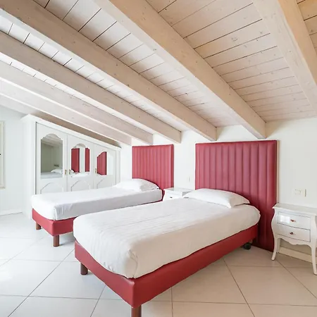 Hotel Monastero & 4*